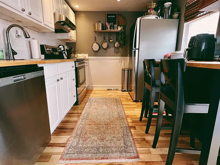 129 Emily St — Photo 4