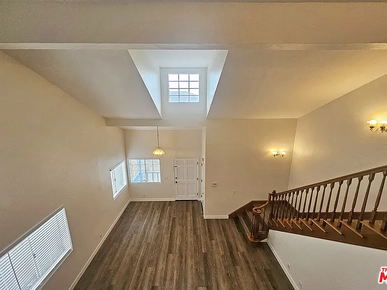 7556 Thousand Oaks Dr — Photo 19