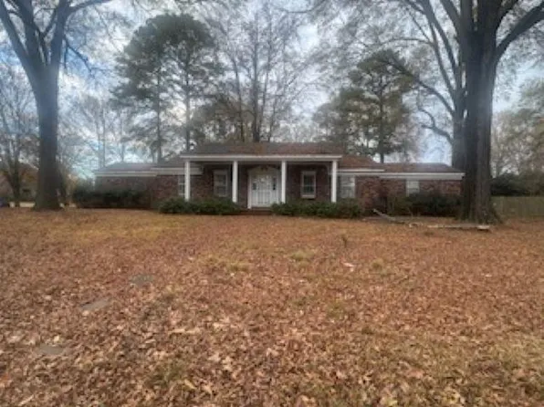 1970 Hillman St, Conway, AR 72034