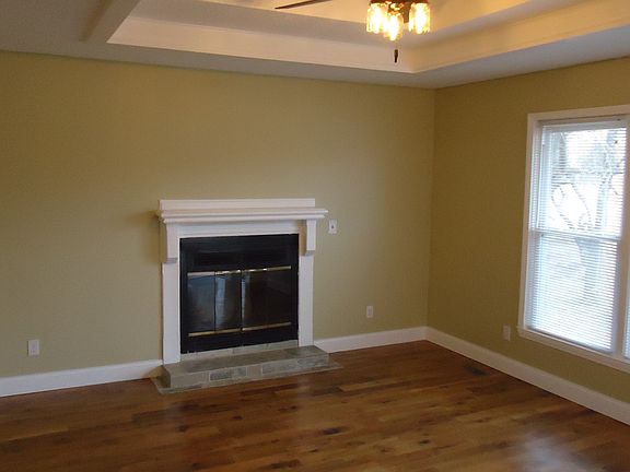 2nd image of 15904 Harris Ave