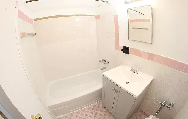 Rented by Premier One Realty LLC | media 5