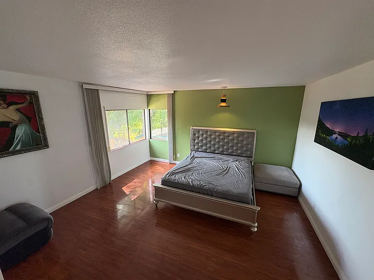 2049 Myers St — Photo 12