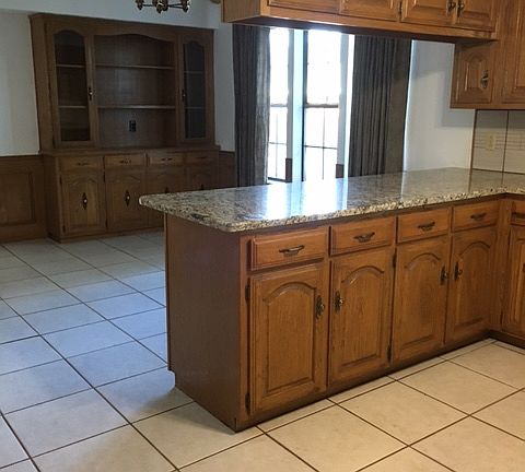 3rd image of 2204 Honeysuckle Dr