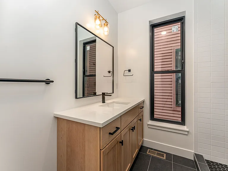 2323 Stout St — Photo 9