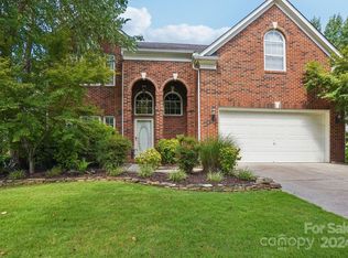 14227 Misty Brook Ln, Charlotte, NC 28273