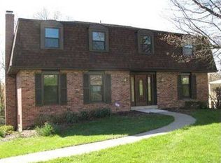 8042 Broadlawn Dr, Pittsburgh, PA 15237