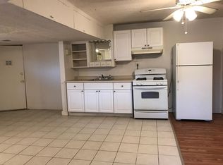 8 Taylor St, Chicopee, MA 01020