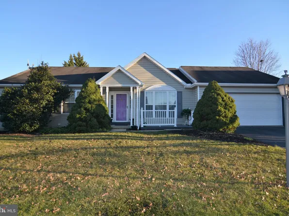 2449 Brookmar Dr, York, PA 17408