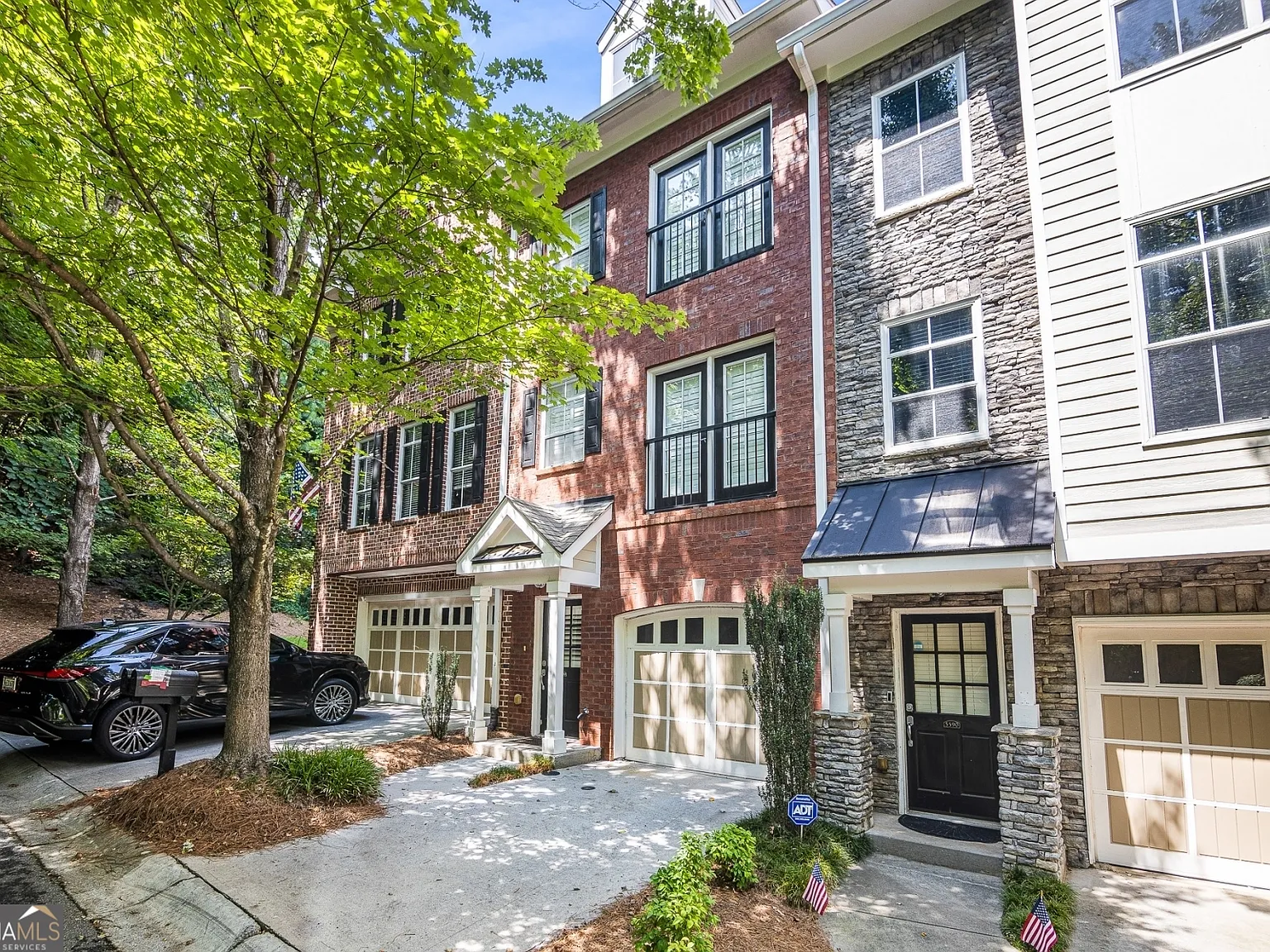 2 bed, 2.5 bath, 1686 sqft, $2,895 — Photo 1
