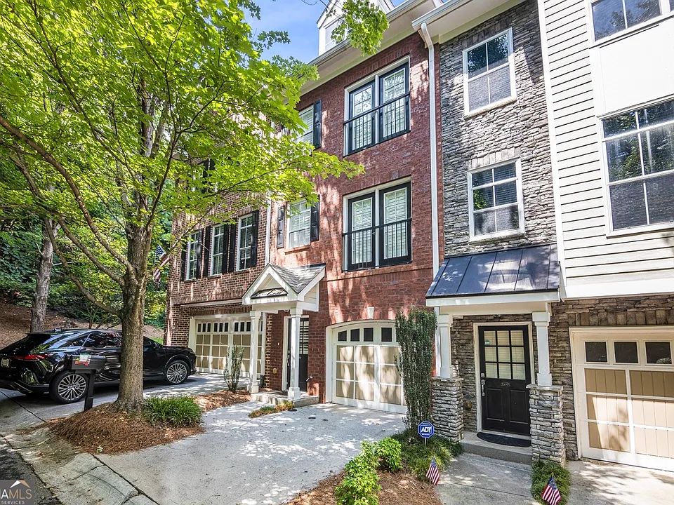 5600 Glenridge Park
