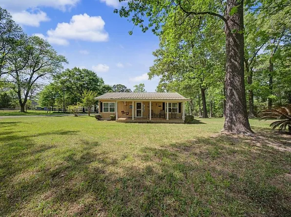 2874 County Road 4750, Broaddus, TX 75929