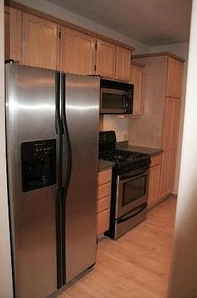 4th image of 3710 N Oakland Ave APT 103