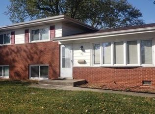 77 E Craig Dr, Chicago Heights, IL 60411