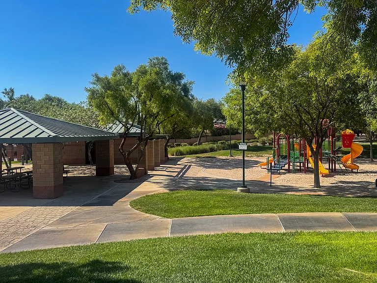 10724 Windrose Point Ave — Photo 38