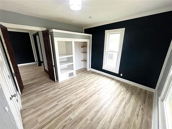 2nd image of 1006 Prospect Ave