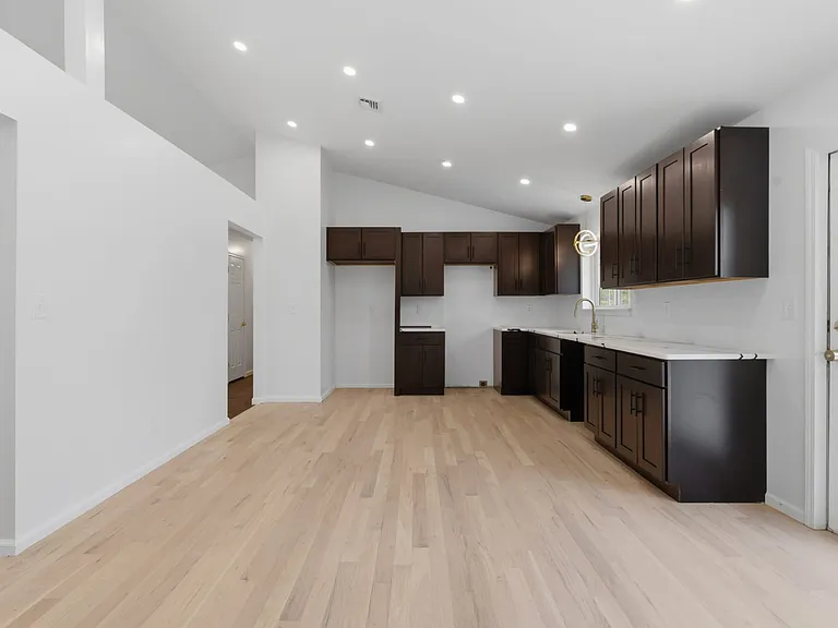 600 Twin Arch Rd — Photo 8
