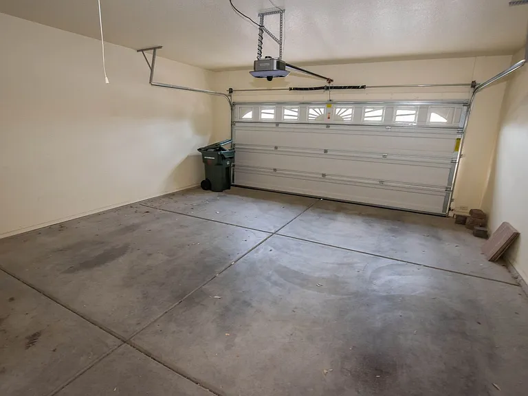 278 Bainbridge Dr — Photo 39