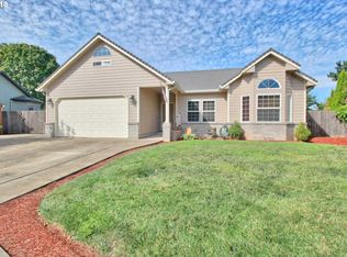 2318 32nd St, Springfield, OR 97477