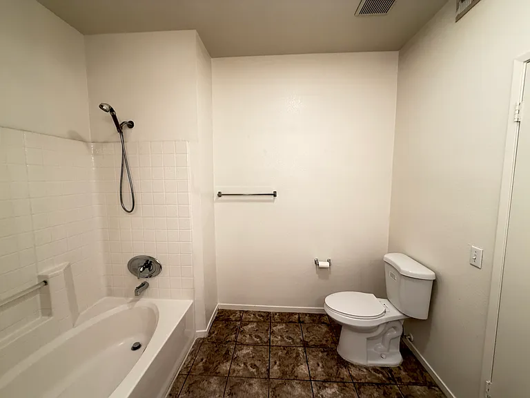 7241 Indian Creek Ln #201 — Photo 29