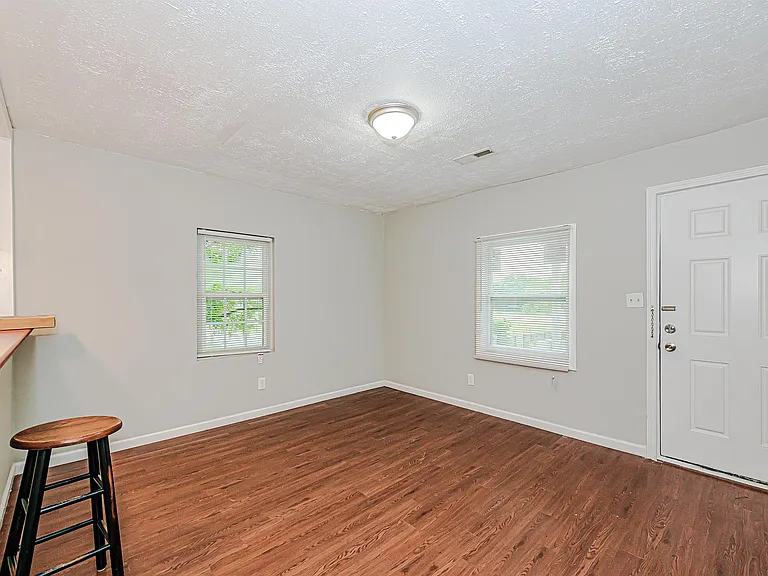 3214 Kalynne St — Photo 4
