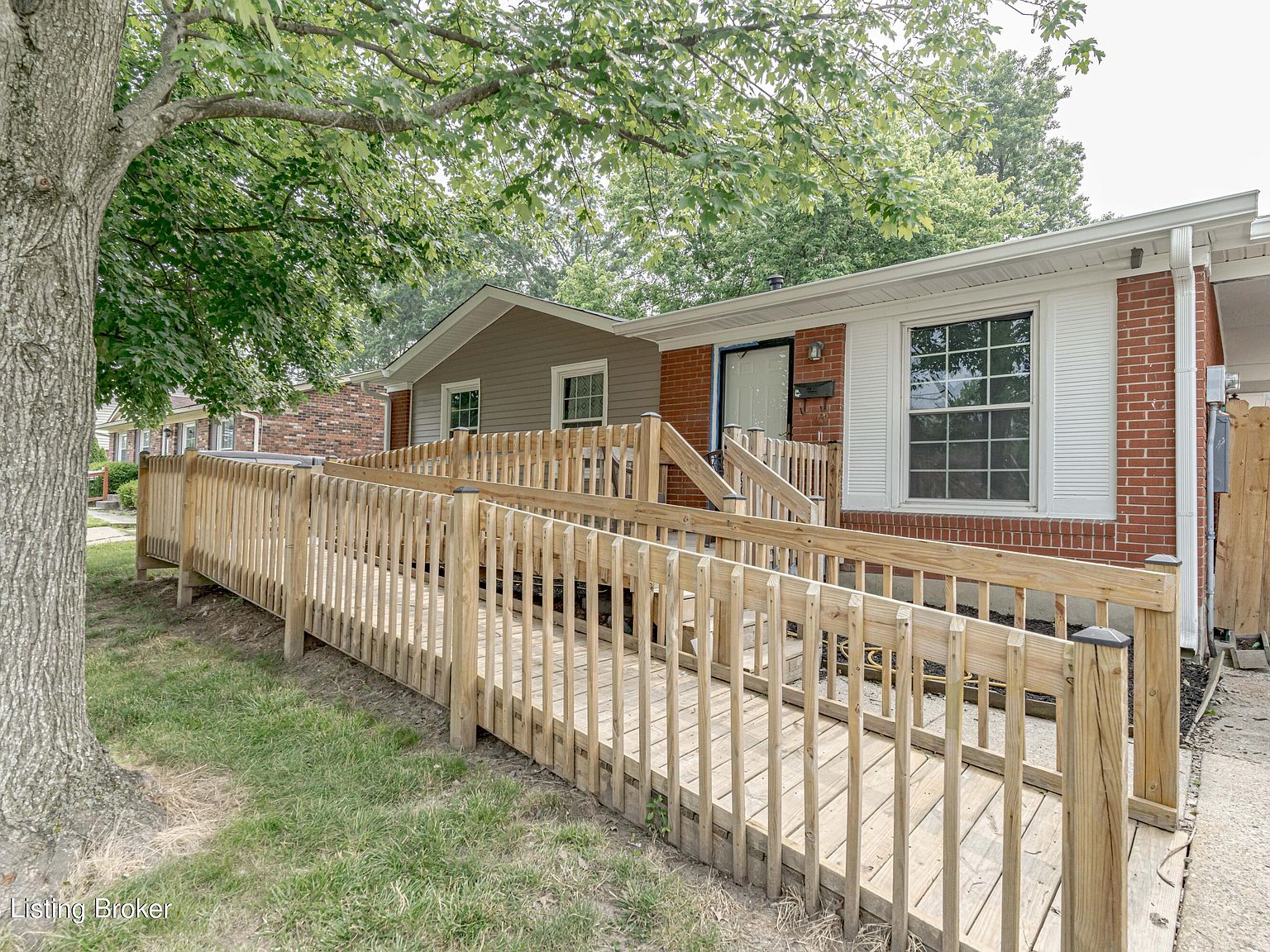 7510 Yorktown Rd, Louisville, KY 40214 Zillow