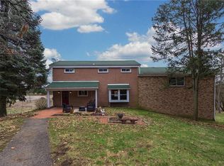 114 Red Fox Dr, Beaver Falls, PA 15010