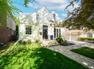 1508 Potter Rd, Park Ridge, IL 60068