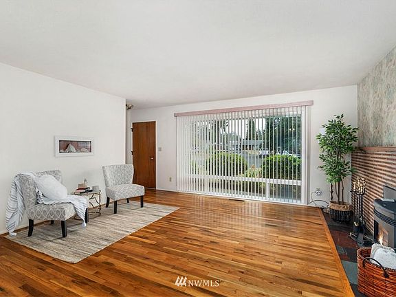 3rd image of 8708 Lenox Ave SW
