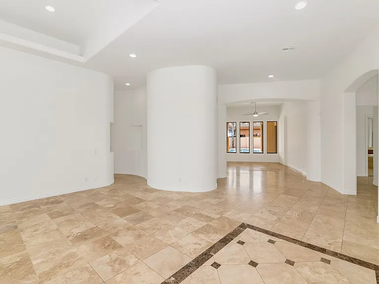 11139 E Cannon Dr — Photo 3