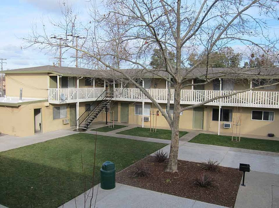 1st image of 1523 Los Robles Blvd