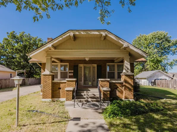 1147 State St, Augusta, KS 67010
