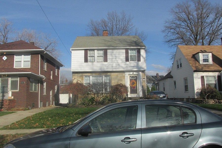 1st image of 111 E 213th St