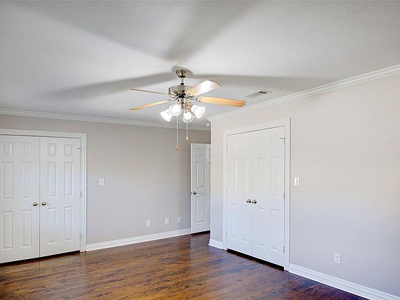 4th image of 4715 Bradford Dr APT B