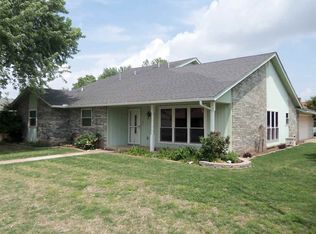 401 Greg Dr, Enid, OK 73703