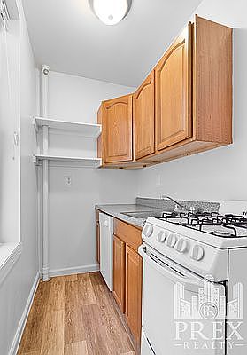 3rd image of 429 E 65th St APT 28