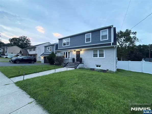 320 Lincoln Avenue, Totowa, NJ 07512