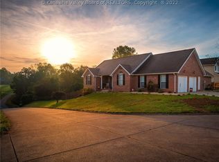 1104 Oakwood Rd, Culloden, WV 25510