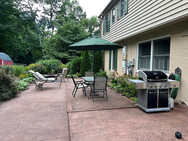 7413 Skyline Dr — Photo 41