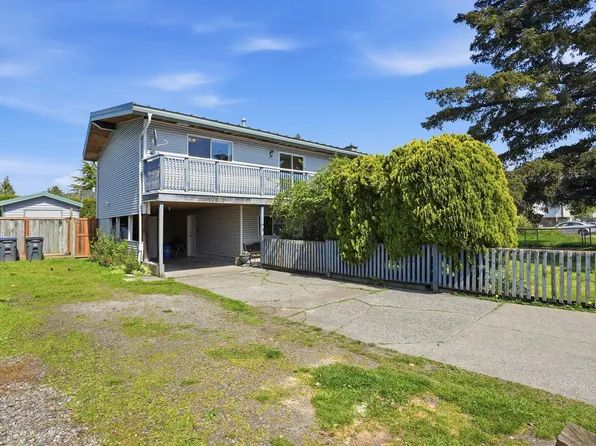 17569 60th Ave, Surrey, BC V3S 1T9