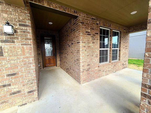 5th image of 1117 Ignacia Dr