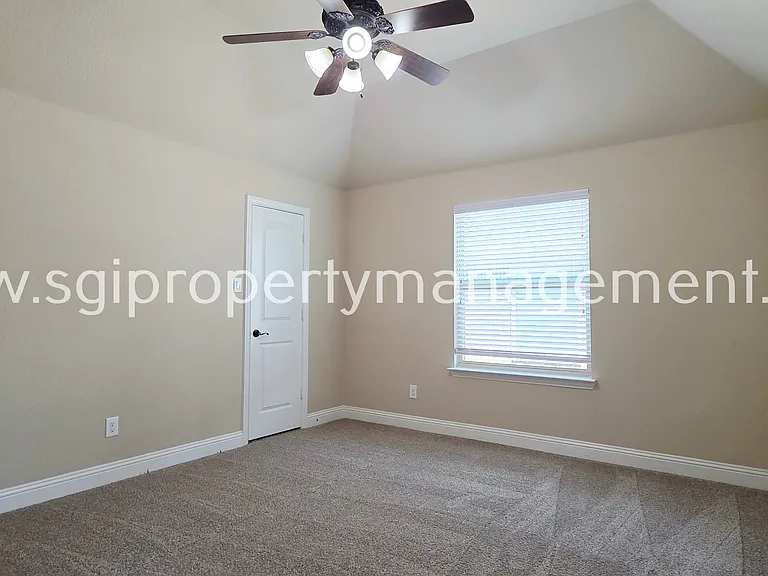 12381 Summertree Dr — Photo 30