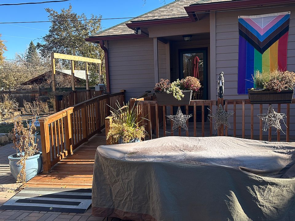 This view is one side of the studio.