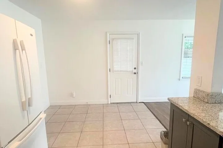 2713 Silver Lake Drive - 1 — Photo 4