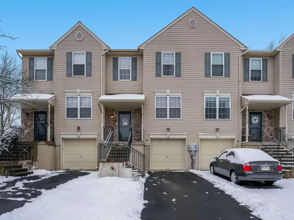 152 Strawberry Ln, Perkasie, PA 18944