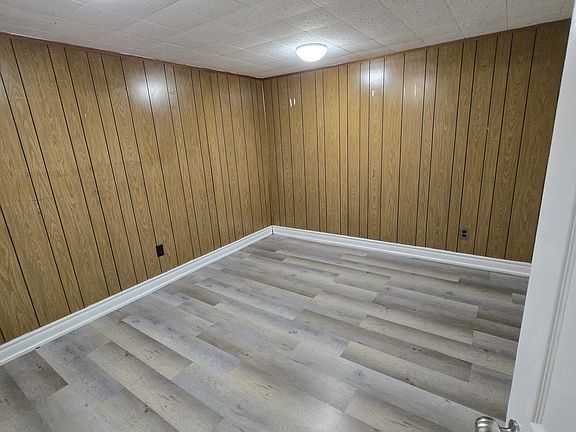 5th image of 44 Staley Ter #Basement
