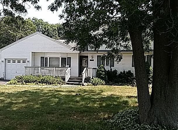 1st image of 2293 Walnut Ave
