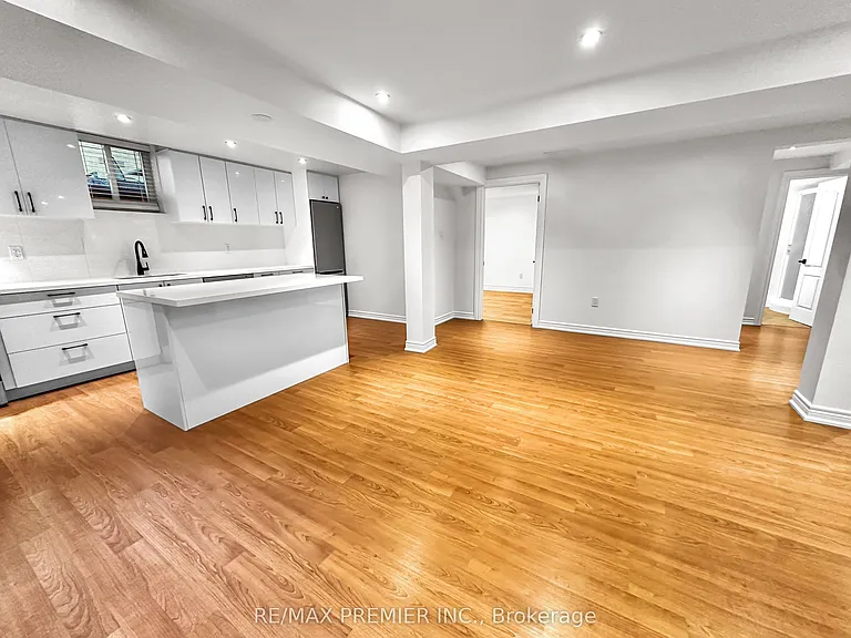 277 Springside Rd #LOWER — Photo 2
