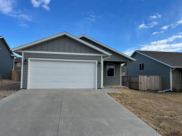 1008 Diamond Ridge Blvd, Rapid City, SD 57703