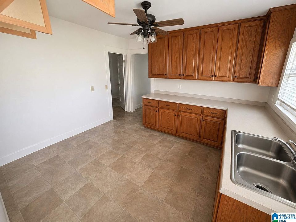 2nd image of 128 Drew Ave