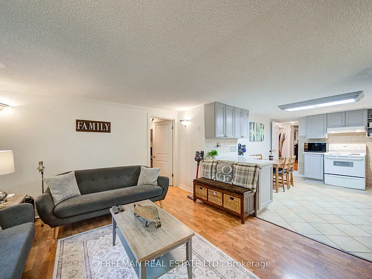 723 Euclid Ave #BASEMENT — Photo 18